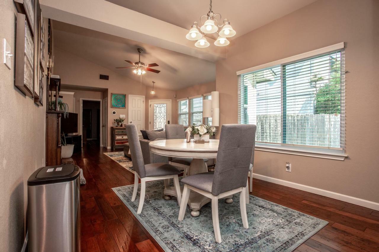 Comfortable, Family And Business Friendly 2Bd/2Ba House In North Austin Dış mekan fotoğraf